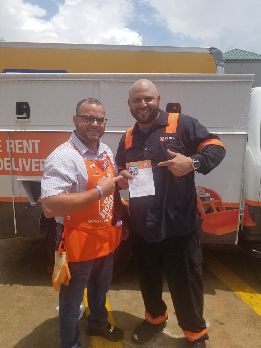 NateVelazquez2's tweet photo. What a surprise!! I got a Homer for #ExcellentCustomerService from @HenryRo19872450 at #HD0287. Fixed there Z-Mower in the pouring rain, I'm soaking wet btw. #keep #THDRental #POWEROFONE #ORANGEPROMISE @EricDynes1 @SprengF @aliciatgeorge https://t.co/W2ByNQ5n3b