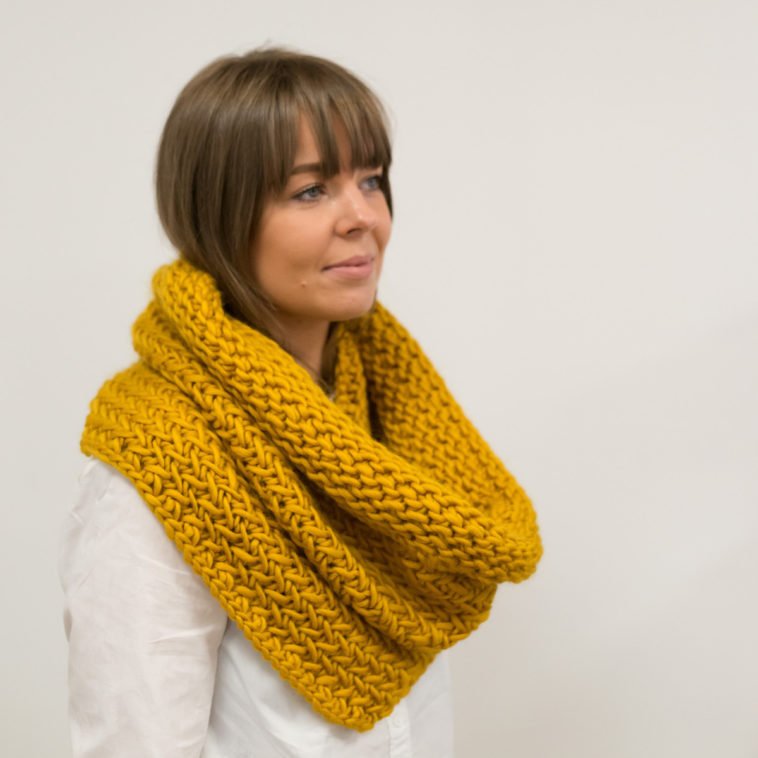 The Yorkshire weather seems to have forgotten that it’s still August! Time to get the big scarves on standby. loom.ly/vcd-BJo #summer #wool #scarf #cowl #woolcouture #chunkyknit