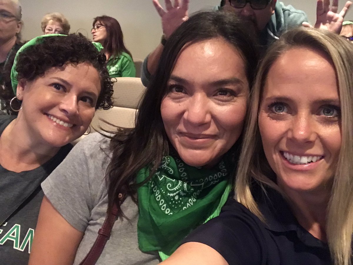 MsMindyCv_EMS's tweet photo. #youbelongCV @JeremyB_CVUSD 😊 https://t.co/FuLPYGTwdT