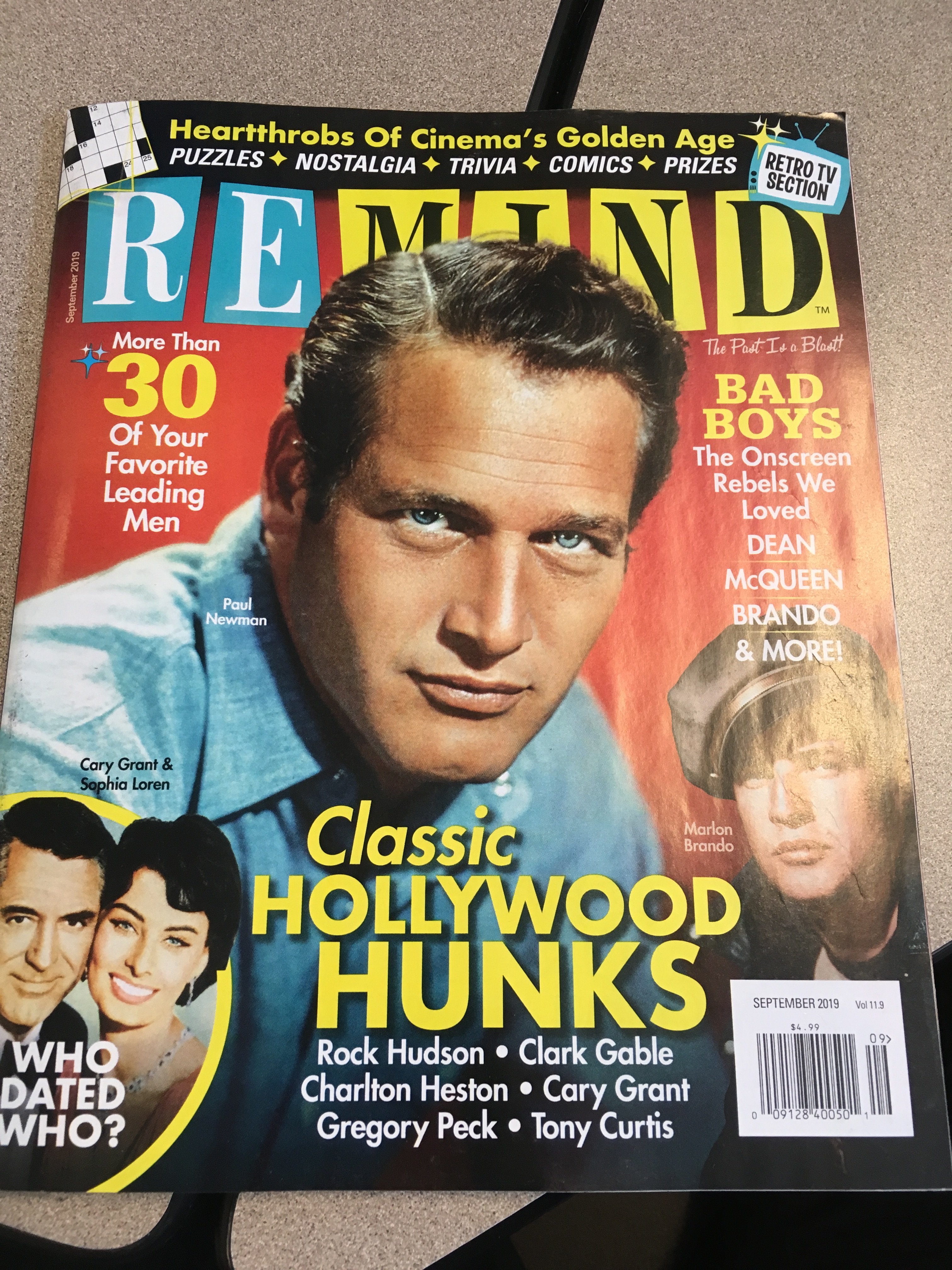 ReMind (RemindMag) / Twitter