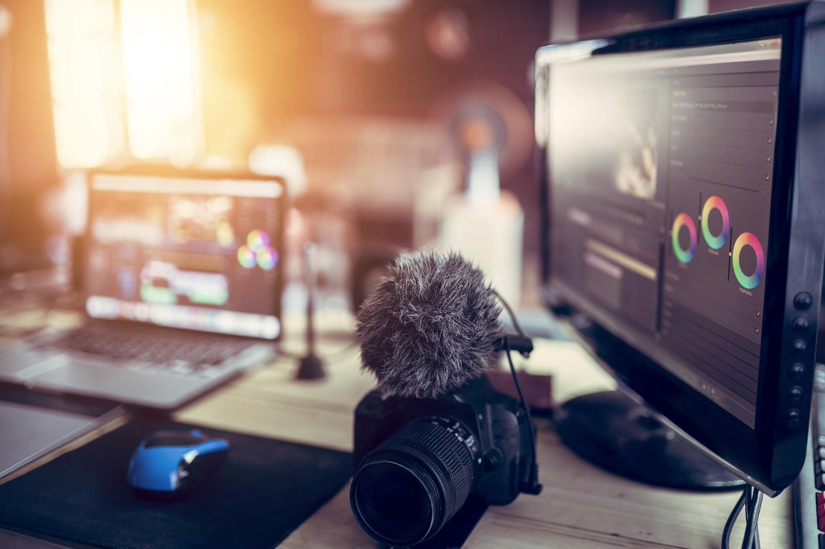 BonshawMedia's tweet photo. Your social media presence is an extension of your brand, let us do all the heavy lifting for you. We’ll create eye-catching and engaging content, handle the scheduling, community management, and reporting and analytics for your business 📱📈 https://t.co/V00zyOU2kn