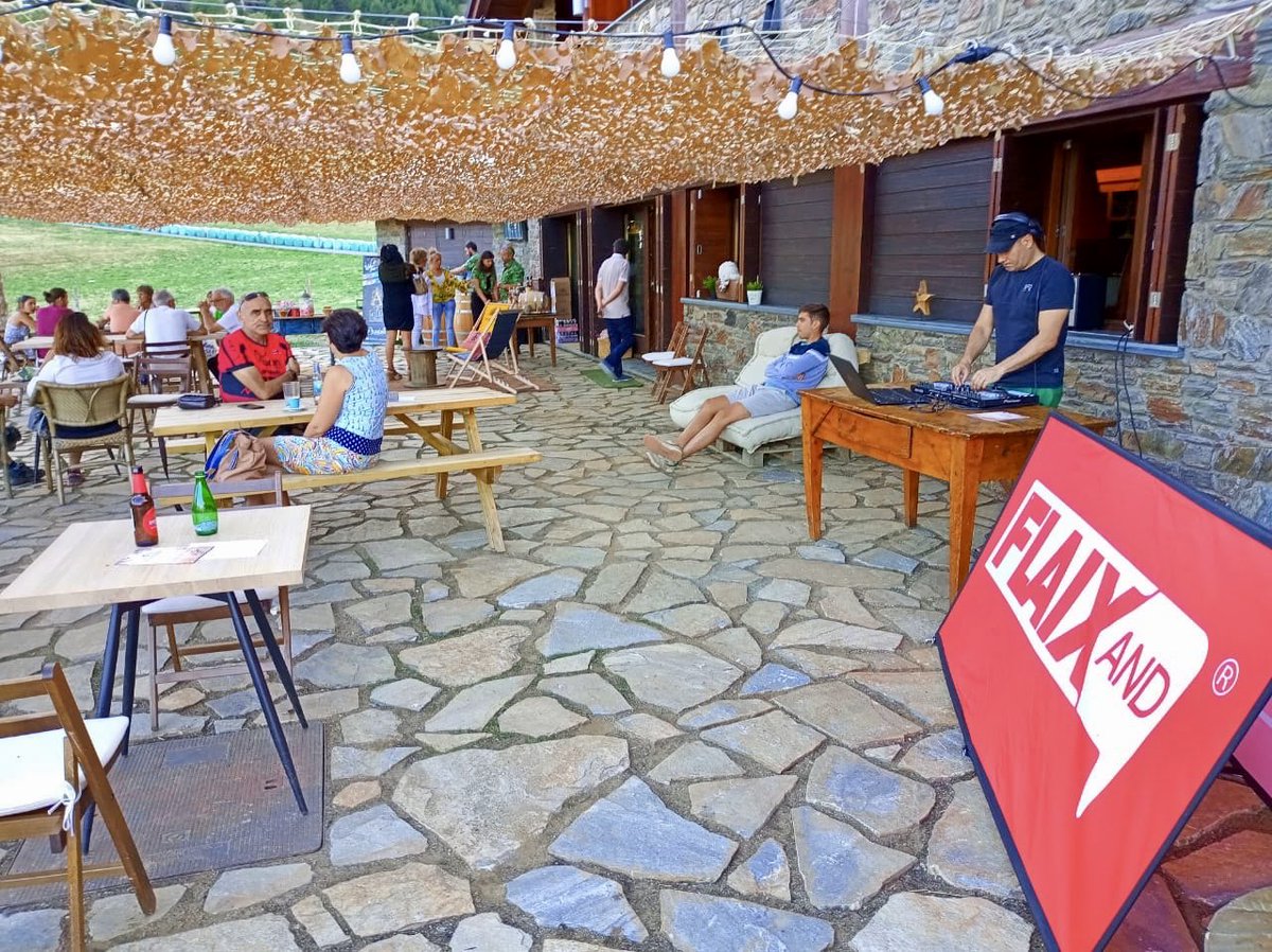 bordapi's tweet image. 🍸amb #AitorEstela de #AtelierAndorra i🍹amb #Remy de #CavePassion amb el rom artesanal @PlantationRums a la @bordapi 🔝