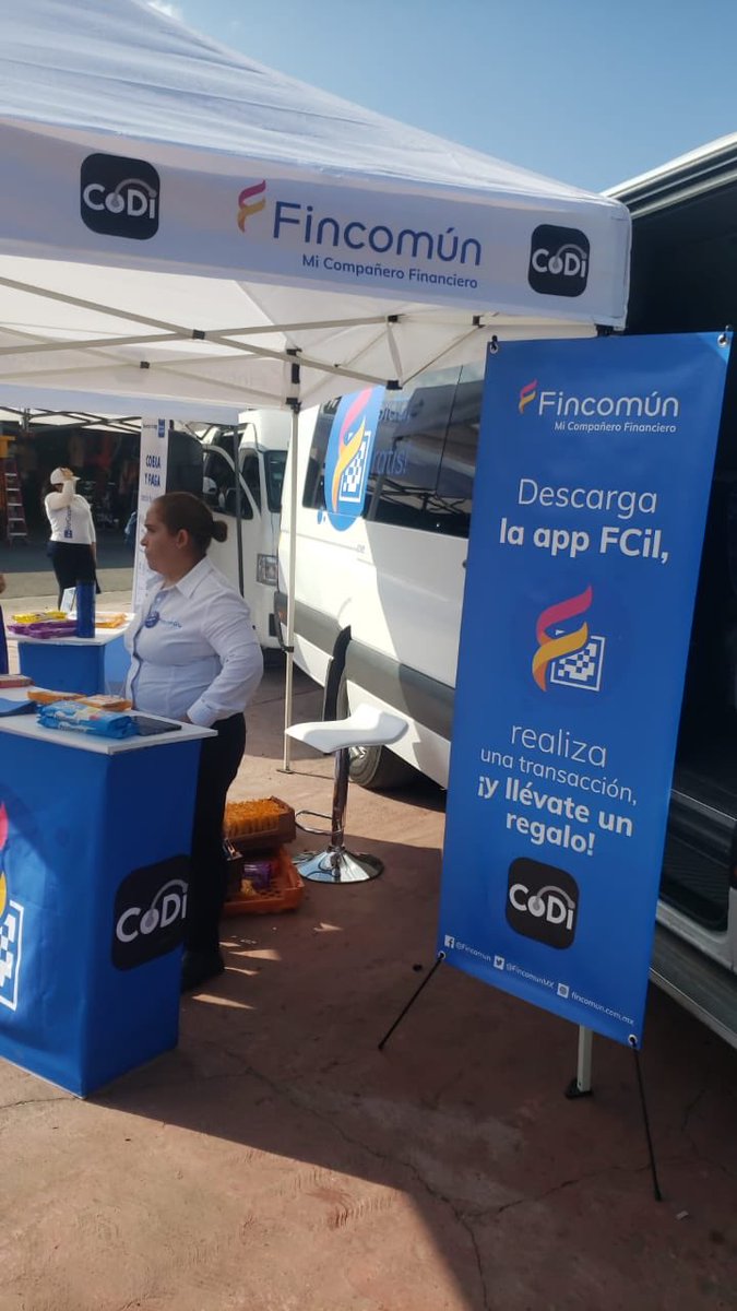 David_romero28's tweet photo. A lo largo de esta semana, de la mano con @Banxico, @FincomunMX está participando en la Caravana #CoDi en Tulancingo. Invito a todos a acudir a la Feria para conocer la caravana, comenzar a utilizar esta nueva forma de pago y hacer así sus primeras compras/ventas. ¡Los esperamos! https://t.co/NA5A17z0WN