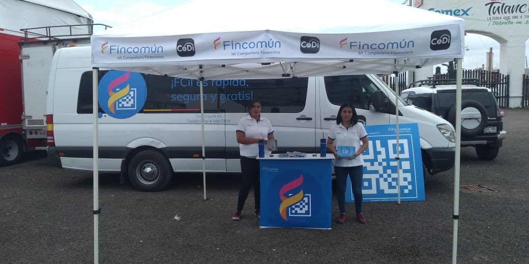 David_romero28's tweet photo. A lo largo de esta semana, de la mano con @Banxico, @FincomunMX está participando en la Caravana #CoDi en Tulancingo. Invito a todos a acudir a la Feria para conocer la caravana, comenzar a utilizar esta nueva forma de pago y hacer así sus primeras compras/ventas. ¡Los esperamos! https://t.co/NA5A17z0WN