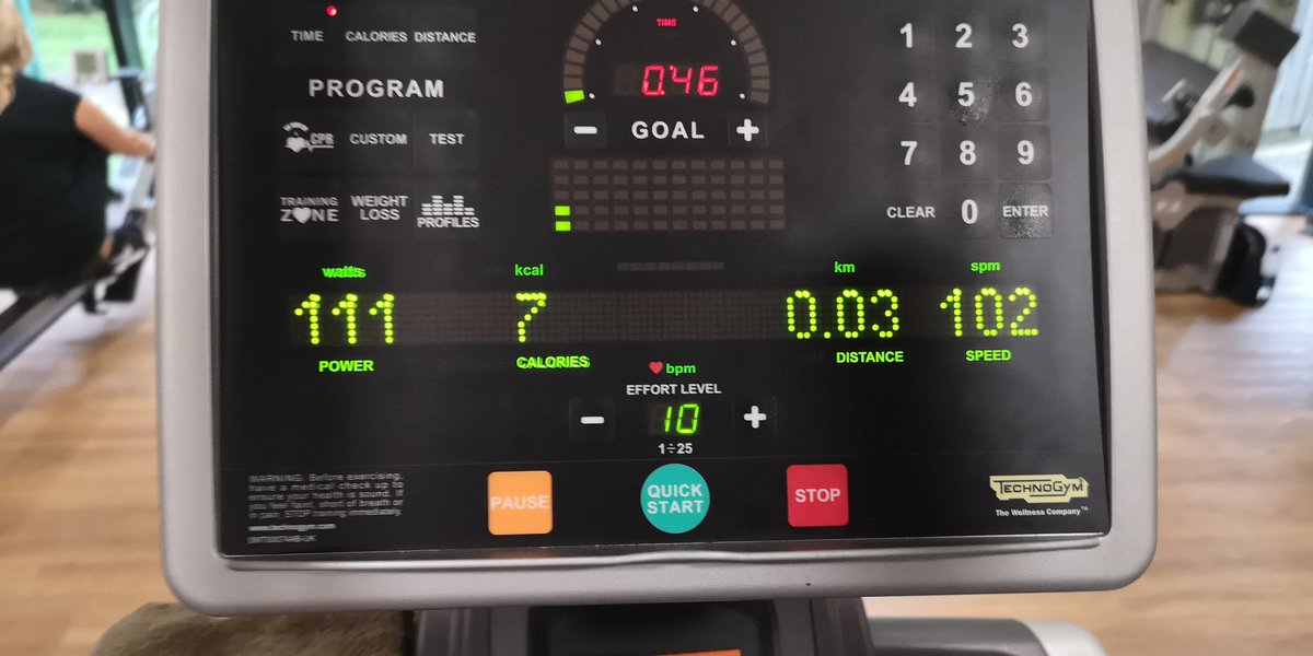 CarolWiddowsRD's tweet photo. Getting back into the gym thing in a rainy night #buildingstrength #AHPsActive #WeActiveChallenge #cardiofirst #mentalhealthboost #DietitiansActive https://t.co/qPBCOhTjbe