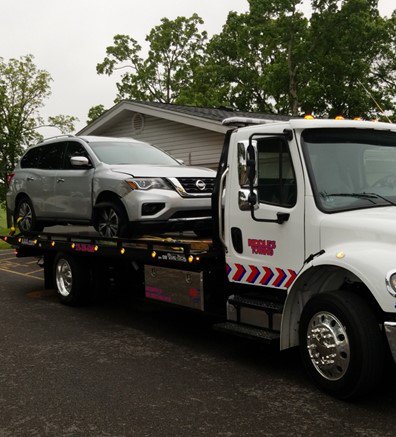 Riddle24hrTow's tweet photo. The last thing you want to hear after an accident is a recording when you call for a tow truck. At Riddle’s someone will always answer so a Professional Operator can be dispatched as soon as possible. Keep our number handy just in... https://t.co/cHMoOmMZuT