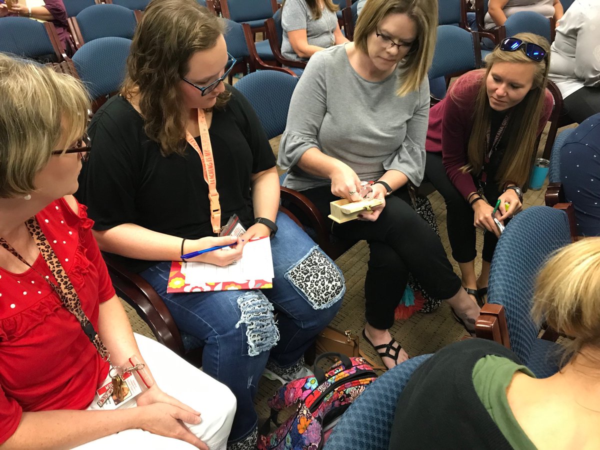 ways2learn's tweet photo. #CelebrateAISD with @abileneisd_sci investigations in the Board Room! https://t.co/zDXgeUf5mc