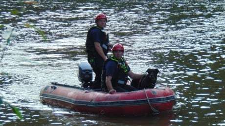 High-angle team rescues dog stranded on cliffside outcropping near Grande Prairie cbc.ca/news/canada/ed…