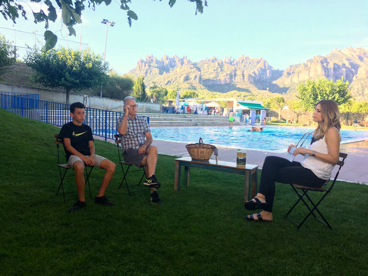 ConnecticatTV's tweet photo. 🔴 #ENDIRECTE | Ara coneixem una autèntica nissaga de productors d’oli d’#ElBruc 👏🏼 A les 📺 locals i a https://t.co/YKdZtLPa1n https://t.co/H0Heqgfr0q