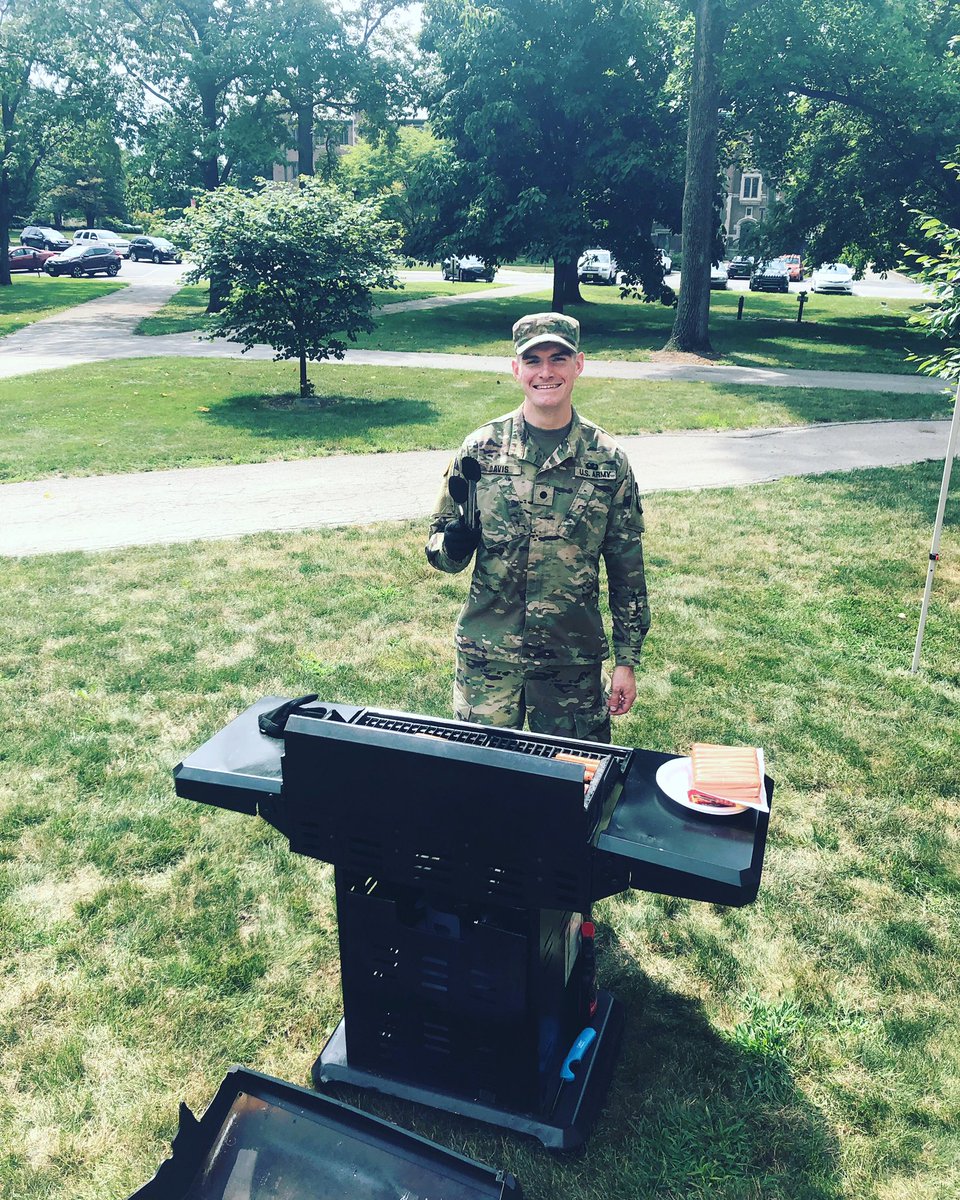 BSUROTC's tweet photo. The One
The Only
Grill Master..🍔🌭
#CDTDavis
#WelcomeWeekend
#BallStateROTC
#BallStateUniveristy
#CardinalBattalion https://t.co/8PHprYPwRo