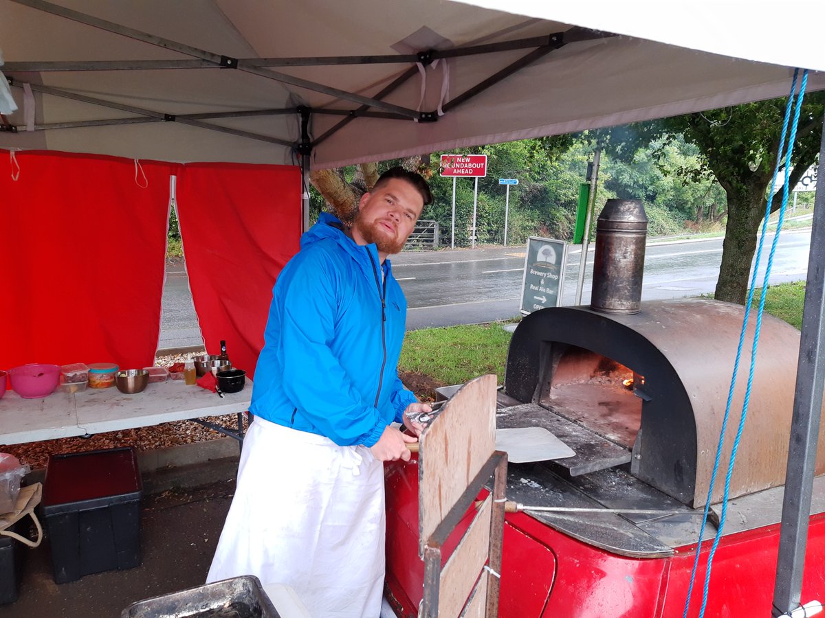 ross_ops's tweet photo. @QuantockBrewery taproom looking fab and dry this damp eve. Rich @Breadbarpizza looking pro at the oven. Get the perfect beer and pizza combo tonight. #liveyourbestlife https://t.co/tb0mRefxTe