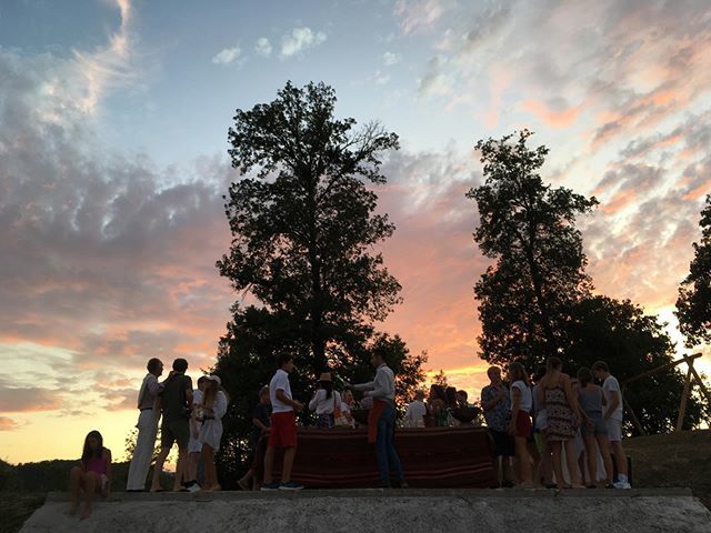 Mr_Adam_Drew's tweet photo. 🎾🥂 #tennis #tournament #final #reschio #drinks @castellodireschio https://t.co/PebY9osXsb https://t.co/G2gngjHJ3v