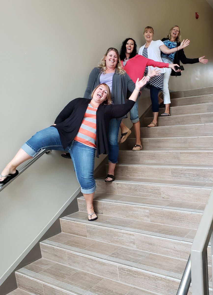 BPuffinbarger's tweet photo. Sliding down the stairs! #Region3 https://t.co/Ynku8dLlLP