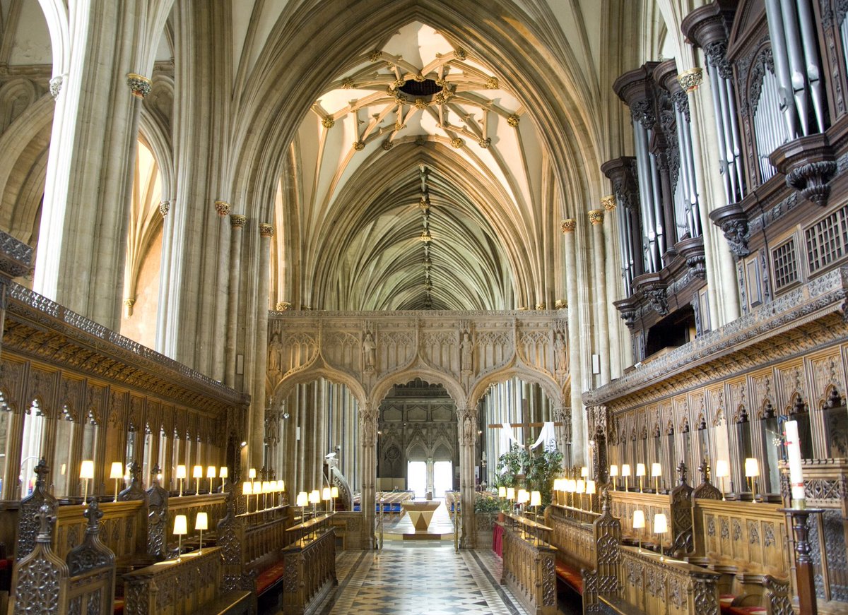 Two days to go! The girls and men of <a href="/StMarysWarwick/">St Mary's, Warwick</a> are looking forward to their week <a href="/BristolCathedra/">Bristol Cathedral</a> - you can find our #musiclist here: bristol-cathedral.co.uk/images/uploads… #MusicMatters #ChoirLife @FcmRecruit @ChurchWarwick <a href="/StaerWarwick/">Historic Warwick</a>