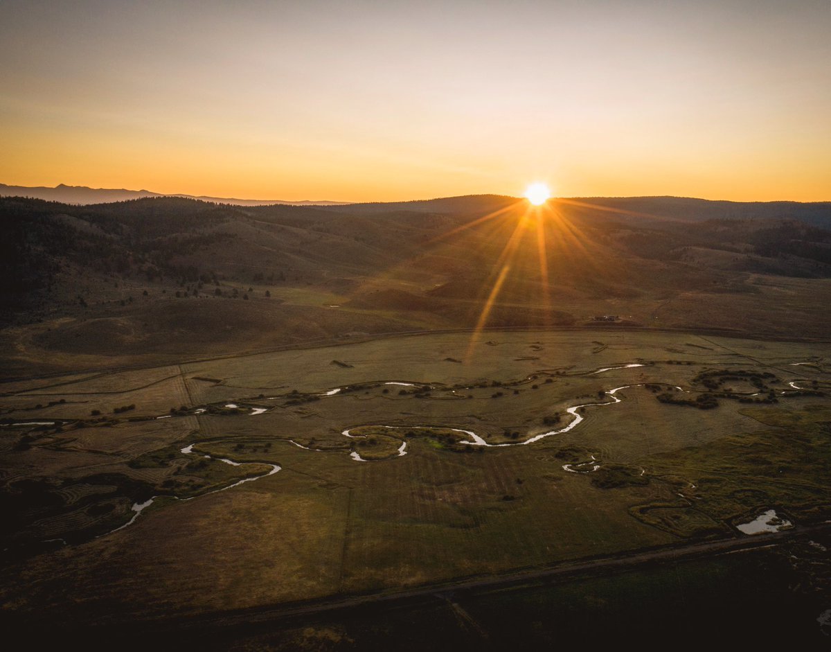 DJPie's tweet photo. Seriously though, Silvies Valley Ranch was a complete shot of life and an incredibly unique experience. Excited to share much, much more via both @NoLayingUp and @GolfersJournal. https://t.co/Sfelf6APOd