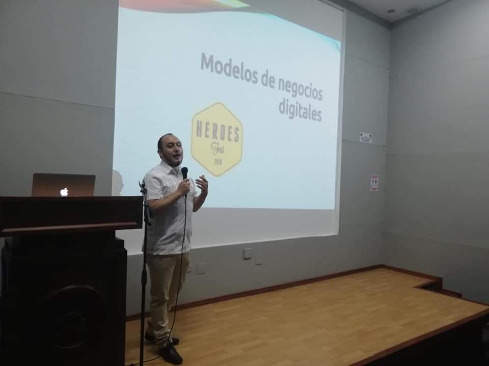 ParqueSoftNar's tweet photo. Gracias por la invitación @irinajuradop y  @autonomadenar nodo oficial de @Heroes_Fest #Colombia40 @InnpulsaCol. Felices 😍 de compartir sobre Modelos de Negocios Digitales 👨‍💻👩‍💻 https://t.co/suVleuvzrM