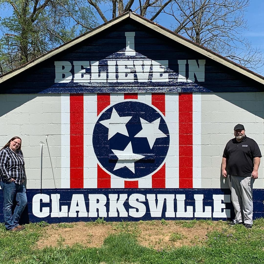 Do you believe in Clarksville? We do! 
Photo @tnvalleybrewco
#tntinyhouse #mural #ibelieveinclarksville #clarksvilletn #tncity5 #visitclarksvilletn