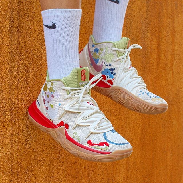 kyrie bandulu footlocker