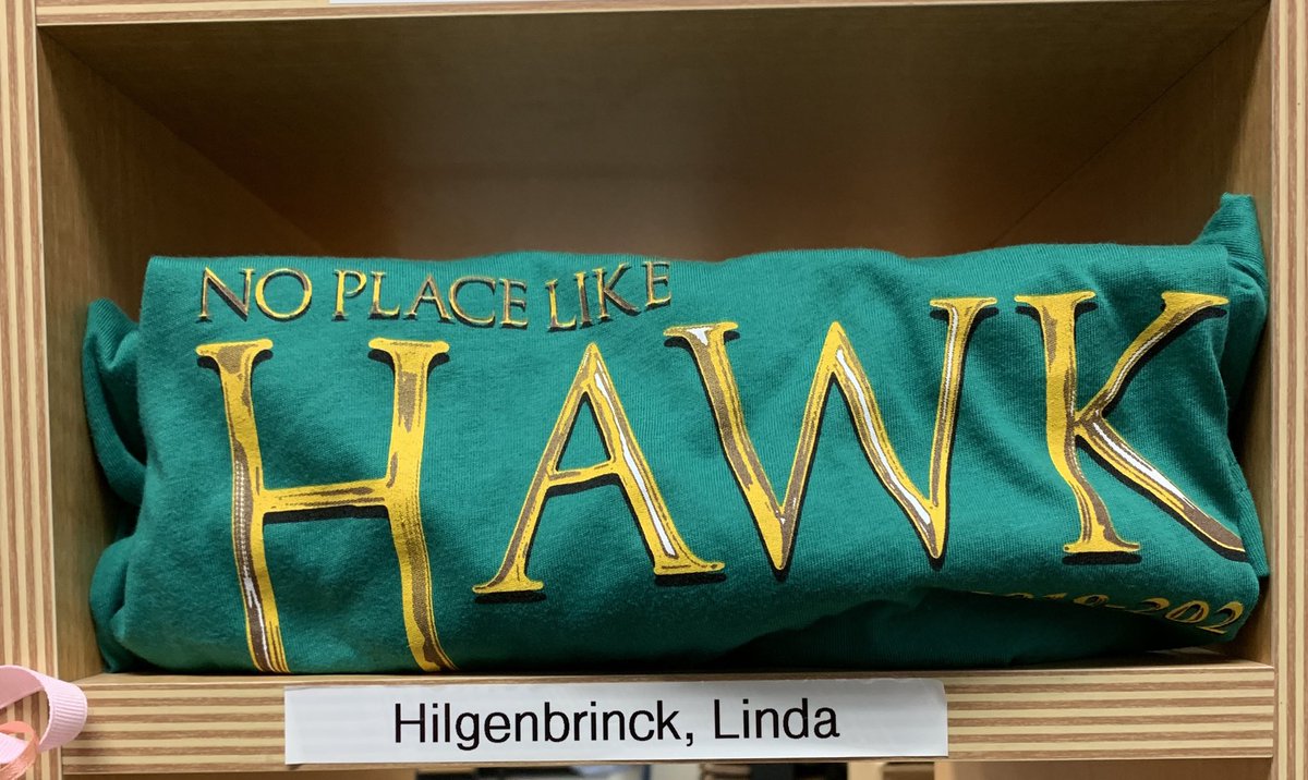 DrLCHape's tweet photo. #APE365Project2019 Feeling the love from #HawkElementary. It’s going to be an ‘Ozsume’ year! #APESpecialist’s develop your relationships at your campuses AND get a mailbox! #Grateful! https://t.co/A7s1jp0bY2
