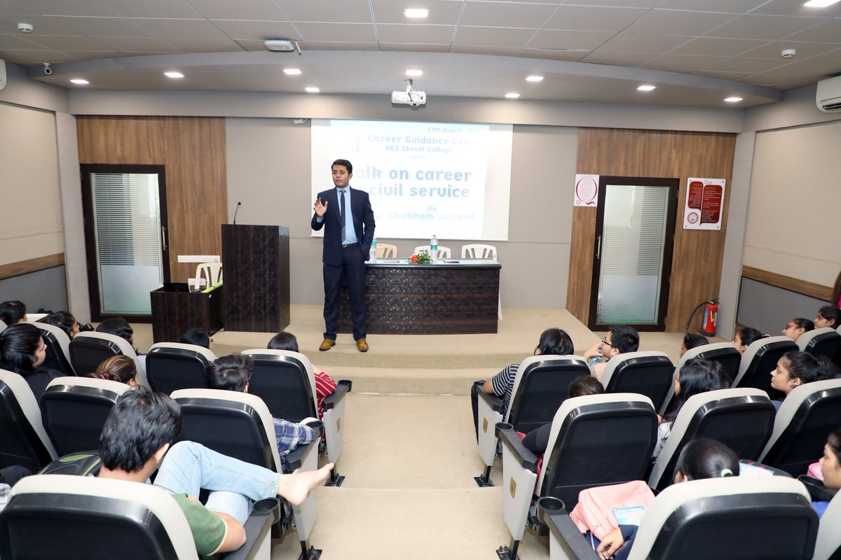 kes_college's tweet photo. | 13.08.2019 |
Career Guidance Cell of KES' Shroff College organized a talk on "Career in Civil Services" by Mr. Shubham Jaiswal (Youngest GST Inspector)
#kesshroffcollege
#kessc #mumbai #gst #tax #indirecttax #gstinspector #inspector #civil #service #ips #civilservice #career https://t.co/xRrKZOSJgA