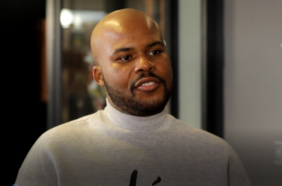 RevitupSA's tweet photo. In today's #RevItUp show, we attend the launch of the new @Suzuki_ZA Swift Sport & Vitara Turbo, we take the new Jimny on some intense off-road driving & lastly we chat to @khulekaniOW of @khuleonwheels.
Catch the show on @SowetoTVchannel 251 at 17h30. https://t.co/19lWo7Wn25