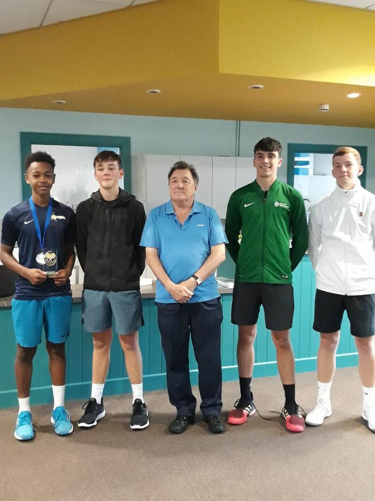 Jennajay45's tweet photo. Swansea 18u dbls winners with Ade &amp; finalist in singles just losing out in a tiebreak 8 -10 great warm up for G1 Nottingham.
@SachaSachag @Better_bathnes @gllsf @TeamSportsAid @WilsonTennisUK @RGFcharity  @swansea_tennis https://t.co/Mgsuq4mwp2