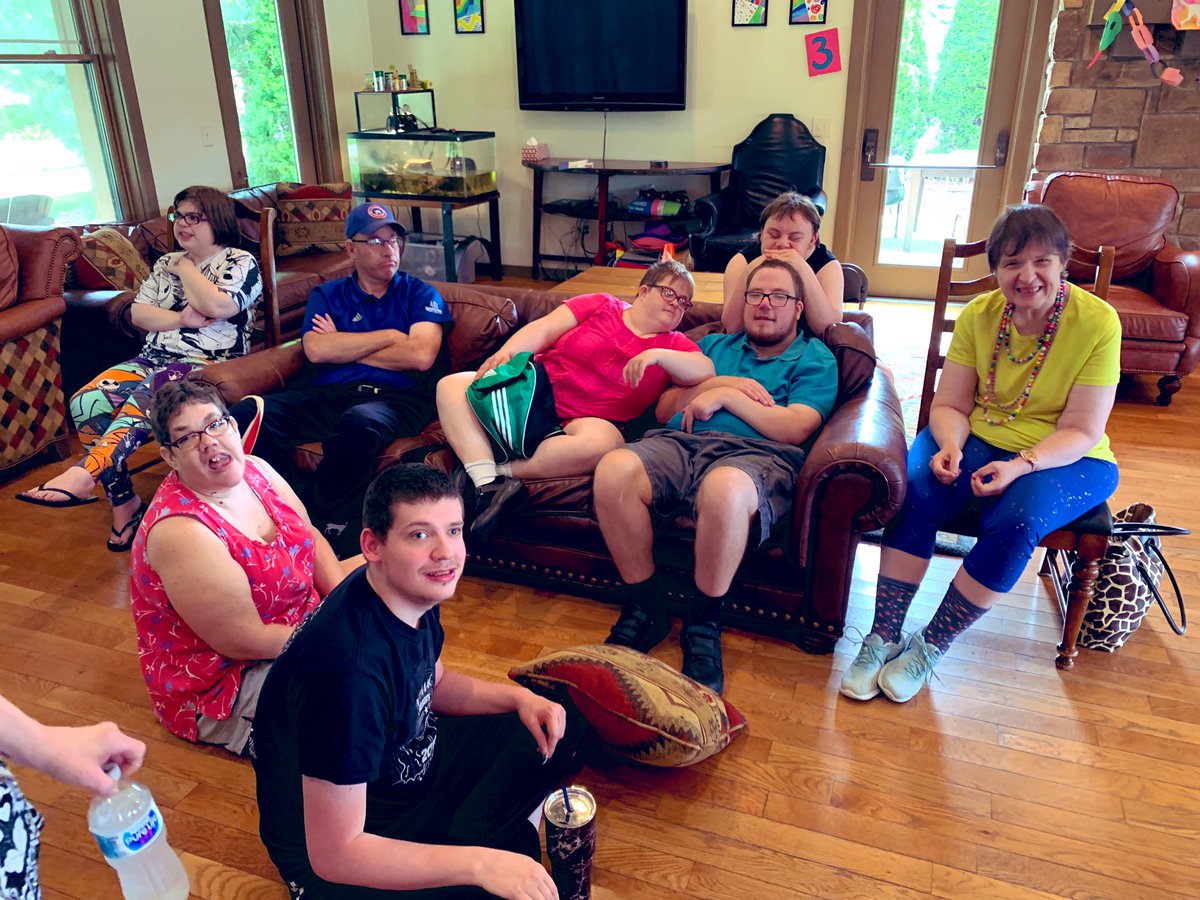 Logan Studios at Hannah & Friends tweet media