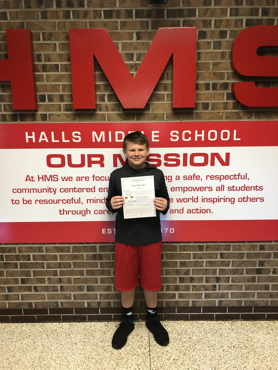 fhs_walsh's tweet photo. More 7th grade positive referrals rolling in! Thanks for being mindful Evan! #HallsHasIt https://t.co/dbVTJOjVF7