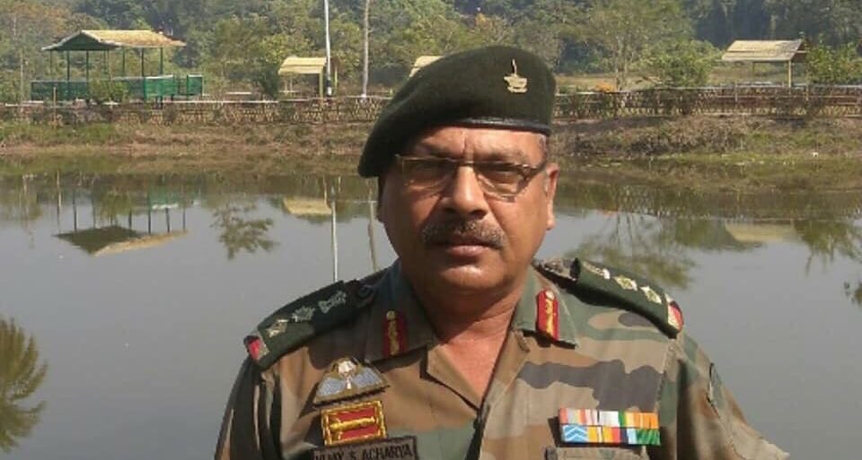 bleedgreenarmy's tweet photo. Col Vijay Acharya from Indian 🇮🇳 Army resigned by saying how can we kill our own Kashmiri people and last night Pakistan 🇵🇰 Army killed 25 of my unit jawans but no coverage from Indian media. https://t.co/ZnpQDWPeoA