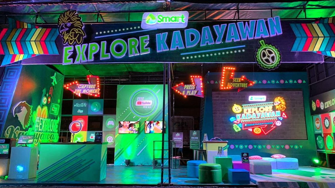 LiveSmart's tweet photo. Checking in here at the #ExploreKadayawan Hub for the first night of #SmartKadayawan! Drop by & say hi, it’s here at the Sta. Ana Garden Park! #Kadayawan2019 https://t.co/WbWVy5b0q2