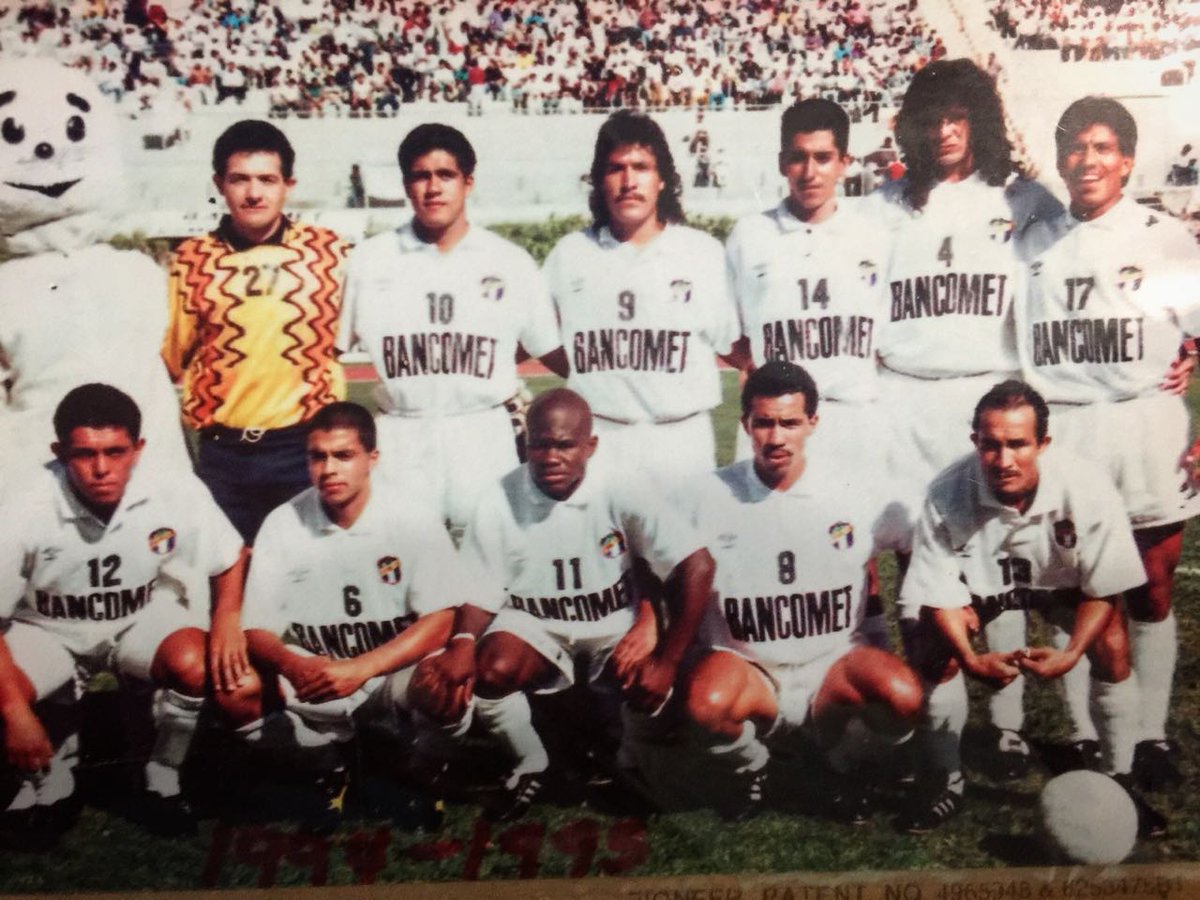 Muchas felicitaciones para el mas GRANDE en estos 70 años de vida!
Enormeeeee <a href="/CremasOficial/">Comunicaciones FC</a> y q los triunfos sigan llegando! 
Un honor haber sido parte de esta historia y siempre Cremas!!!!
⚽️⚽️⚽️💪💪💪🎉🎉🎉🥳🥳🥳