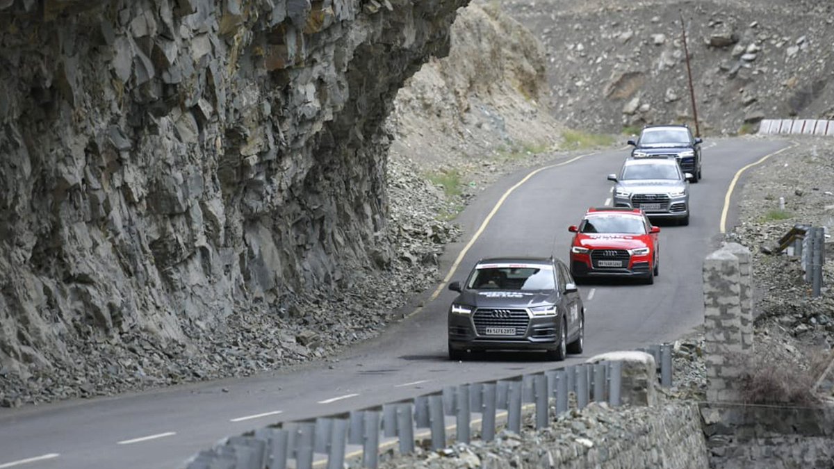 AudiIN's tweet photo. The power of #quattro took us to new heights through tough terrains and brought us to Chorbat La where we raised the flag. #IndependenceDay #IndependencequattroDrive #AdventureWithAudi #TogetherWithAudi https://t.co/Kakt68Pnui