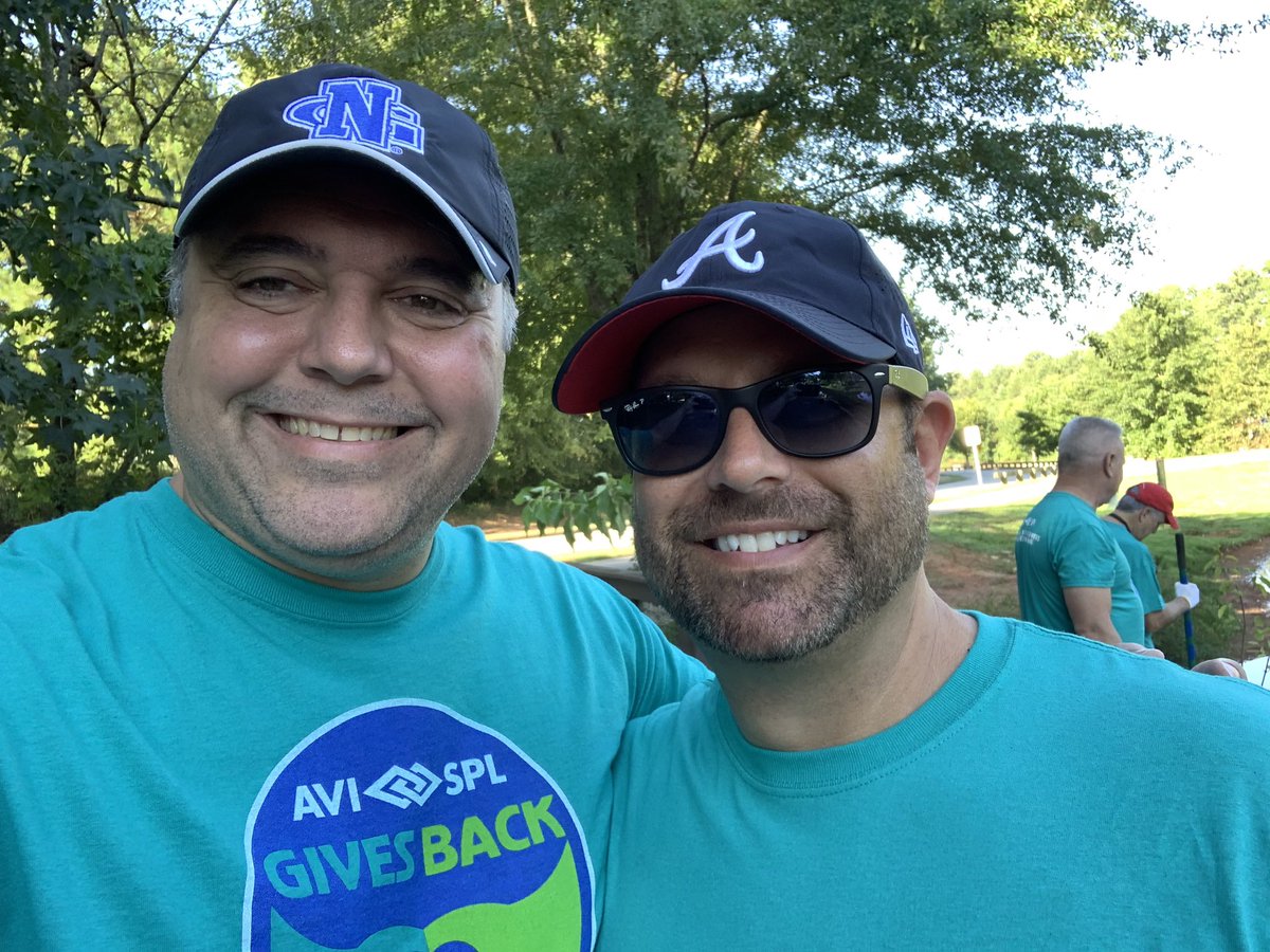 tonycasciotech's tweet photo. It’s a balmy #AVISPLGivesBack day for our @avisplinfo #Atlanta team! Working with our new friends at Bethesda Senior Center! https://t.co/CD3Np8sAqw