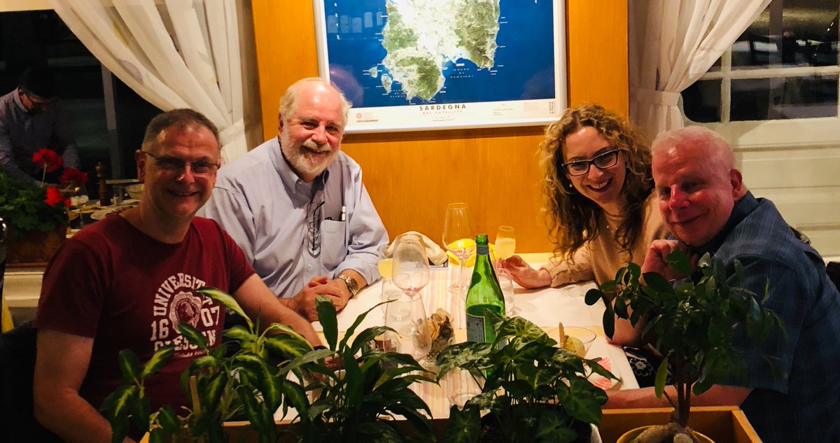 ChemEurJ's tweet photo. Some photos from @ChemEurJ editor Ganna Lyashenko at #ICBIC2019 #ICBIC, with Marcel Swart @Marcel_Swart, Yilin Hu and Markus Ribbe (@UCIChemistry), Russ Hille @UCRiverside, Martin Kirk @UNM, and Siegfried Schindler @jlugiessen https://t.co/kW4OBOPCQ5