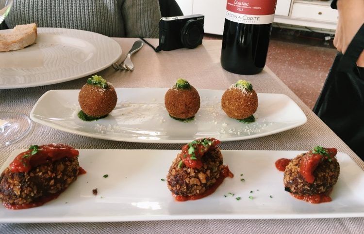 privilegelc's tweet photo. The 10 best pasta places in Rome https://t.co/m4s0byaLV9

Enjoy the best food while traveling.

#privilegeluxuryclub #Rome #Italy #pasta #lifestyle #luxury #luxuryhotel #luxurylife #luxurylifestyle #luxuryliving #LuxuryTravel #beautifuldestinations #travelgram #travelingram https://t.co/cPEvKX3cN8