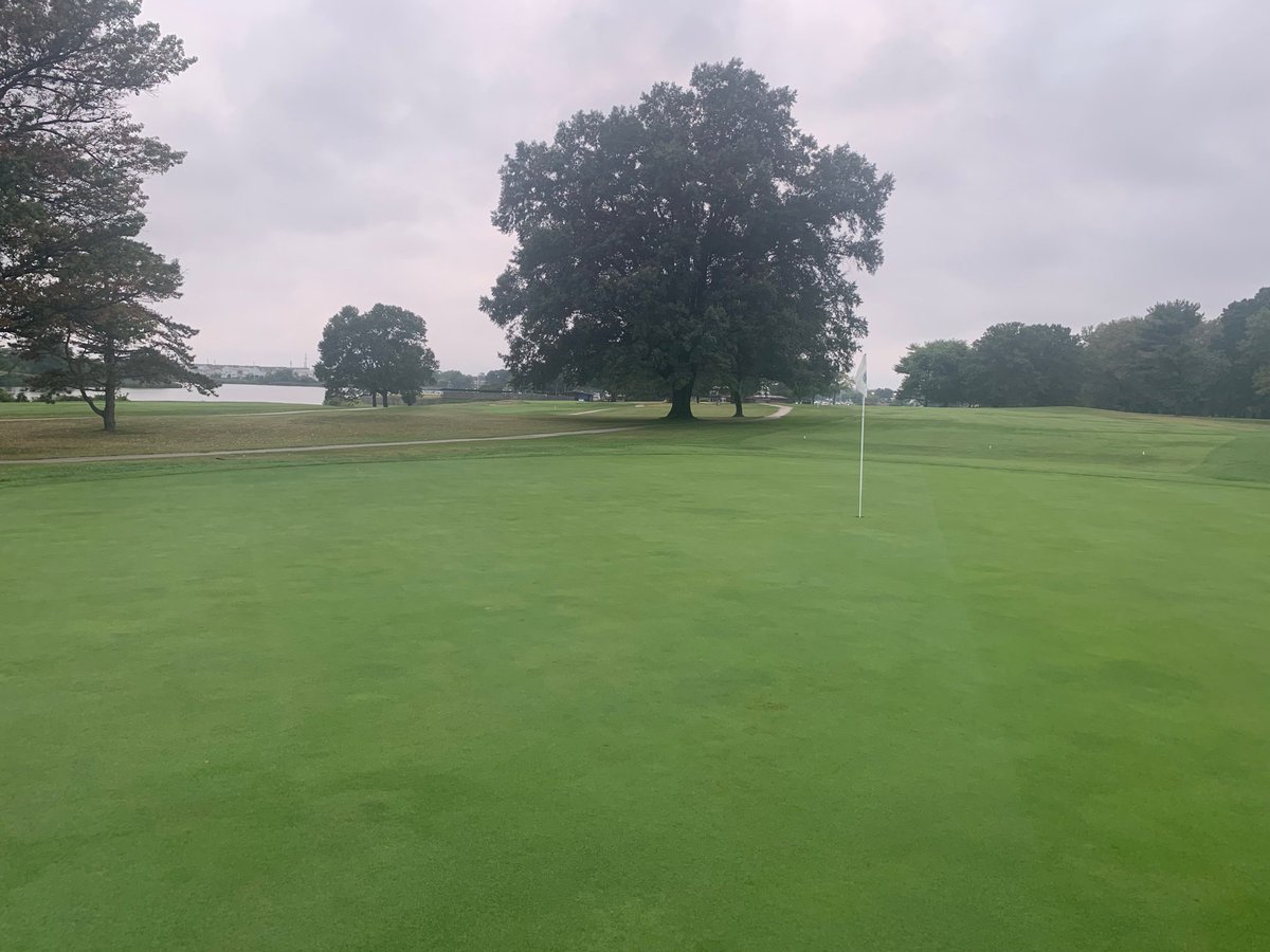 bloom_golf's tweet photo. Thanks to @JasonWildt721 for being a great asset to our team and SPCC. Represented @iaa_umd and future leaders in the industry exceptionally well. #defineyourownsuccess https://t.co/BxTcIxIL1M
