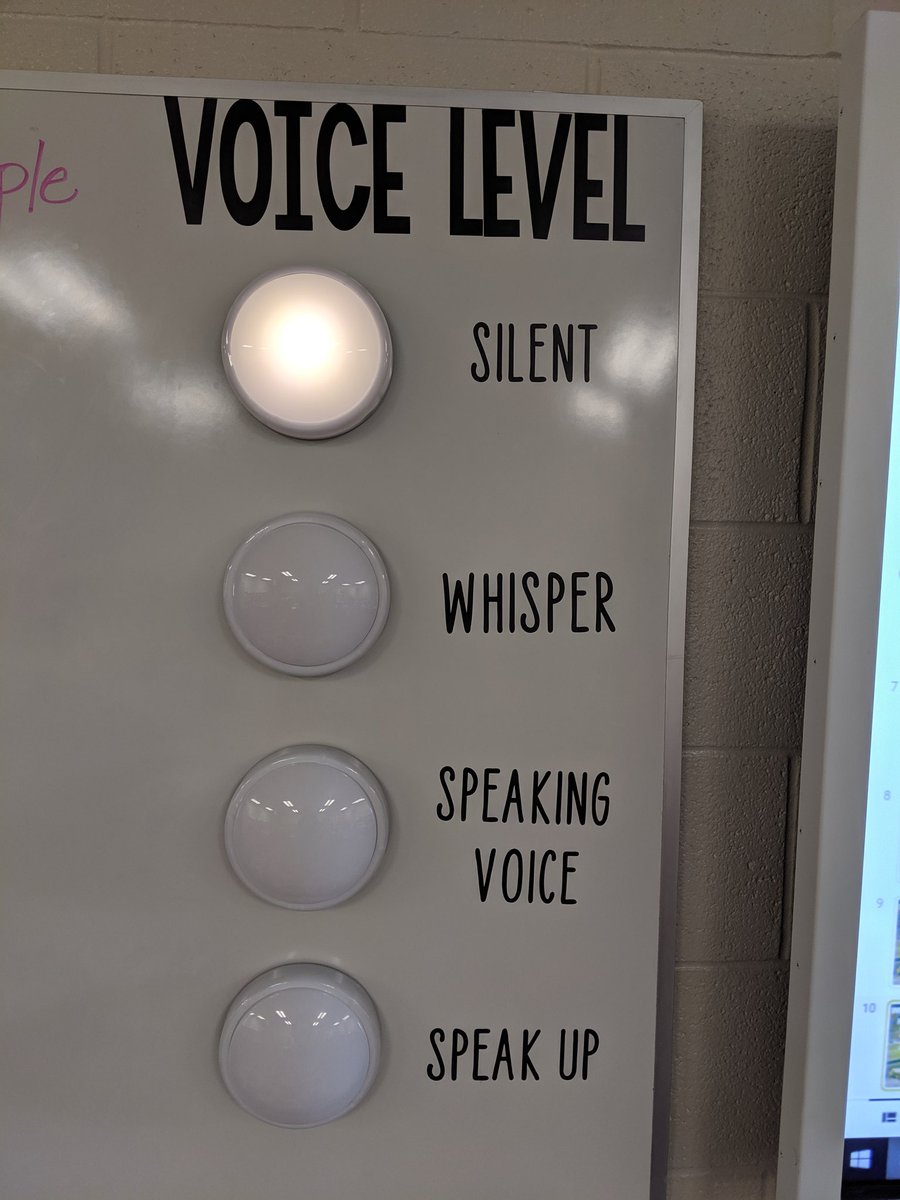 I love this visual of student voice level for the class! Genius and so simple! From first year teacher Ms. Adams! @UE5G2 @rsdschools  #observemeRSD #observeme