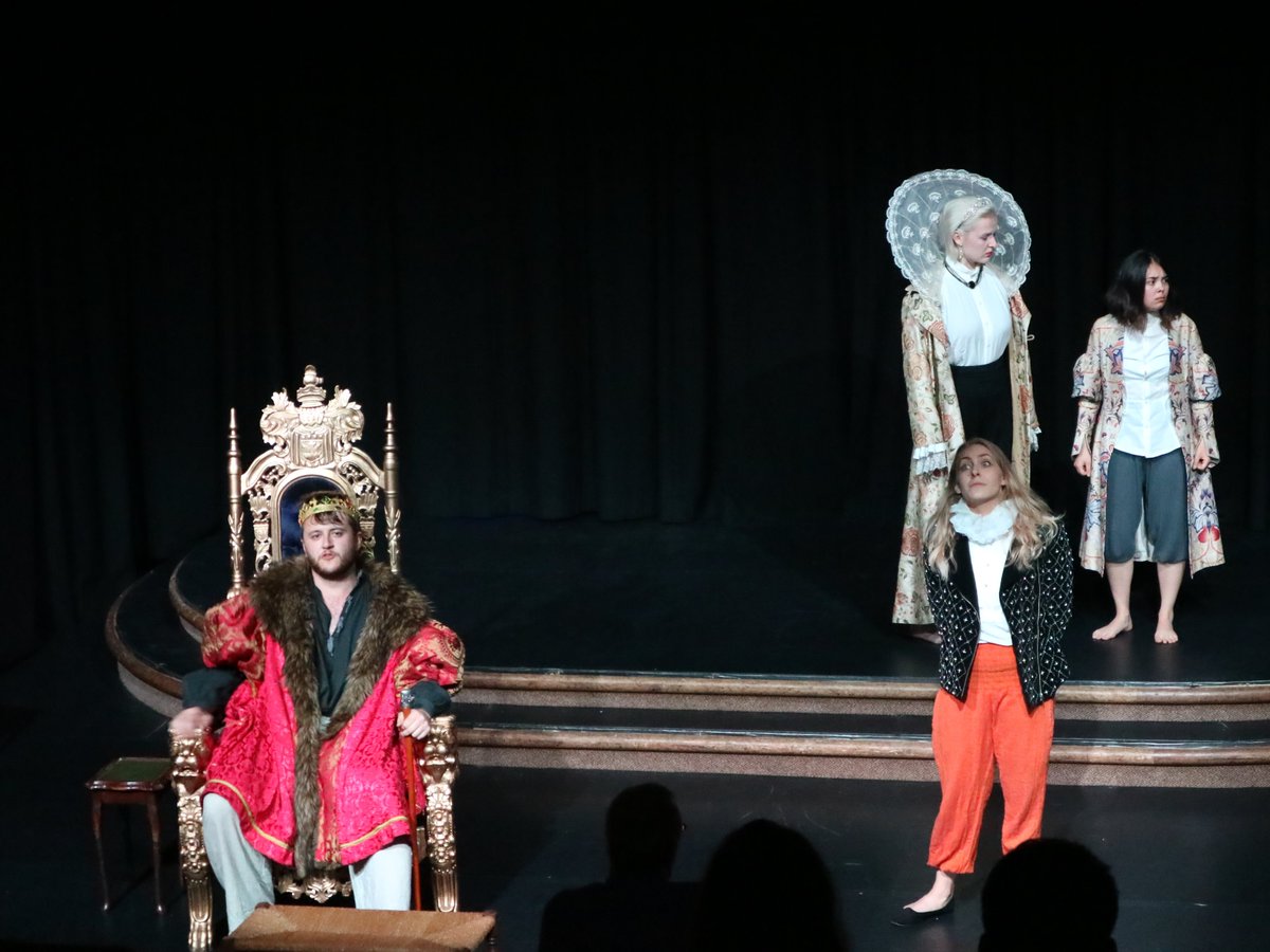 'Does his majestry require any entertainment today?'

Catch More Fool You Part I tonight at 9.10pm at Paradise in Augustines (Venue 152)

#paradisefringe #foolsandkings #northerntheatre #tudors #historicaldrama #makeyourfringe #edfringe