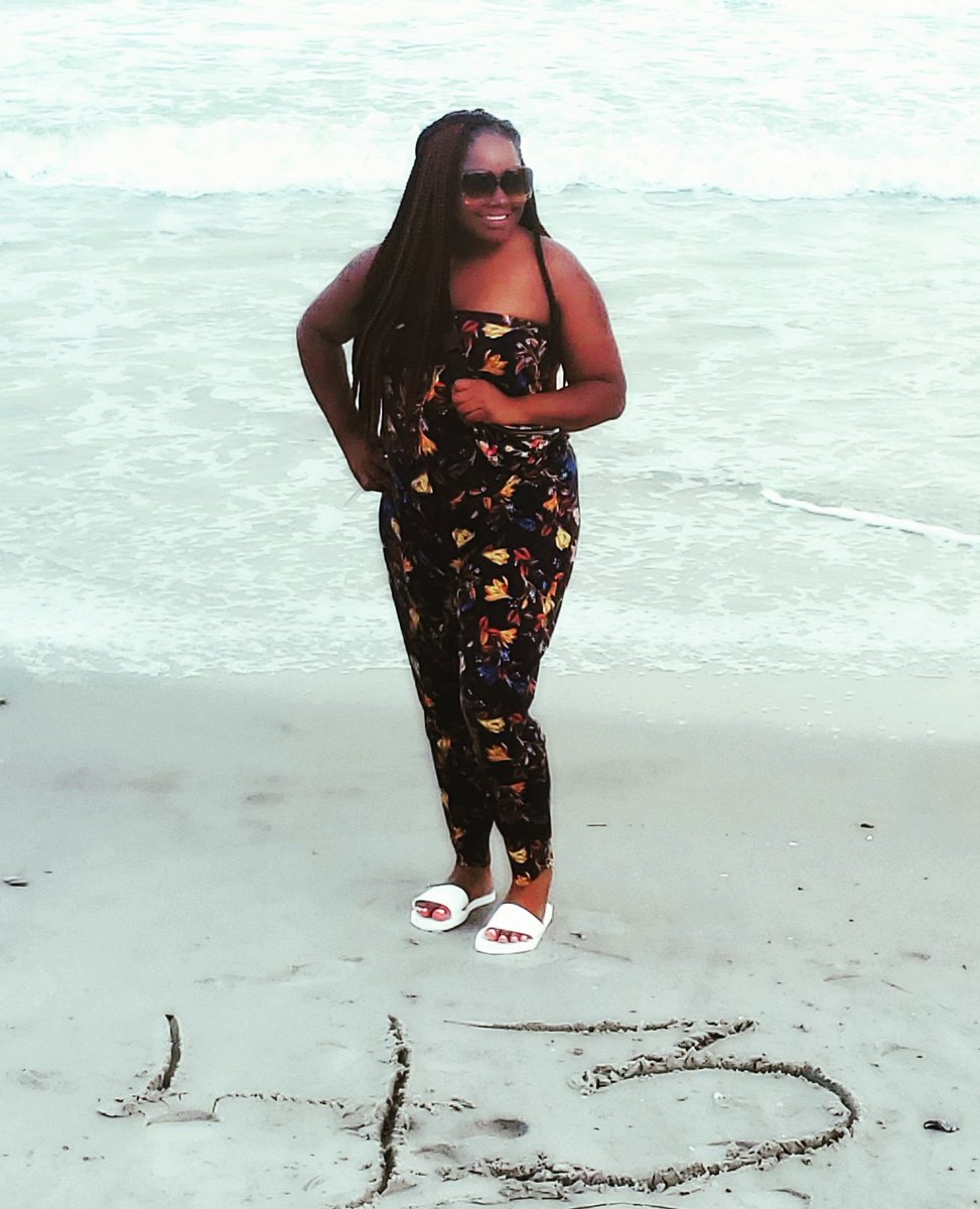 AeshaShabazz's tweet photo. #MeDay🎉! #43 #40Free #Aesha™️ #est1976 https://t.co/1oyPgLi1tY