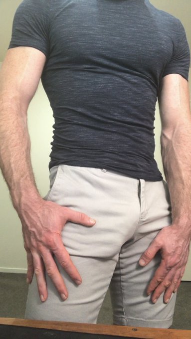 #bulge on @chaturbate  https://t.co/fXbDZcGVmd https://t.co/0nGD1E0mMY<a href="/tag/bulge"class="tags">#bulge</a><a class="tags" href="/tag/chaturbate">@chaturbate</a>