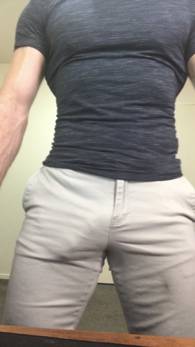 #bulge on @chaturbate  https://t.co/fXbDZcGVmd https://t.co/0nGD1E0mMY<a href="/tag/bulge"class="tags">#bulge</a><a class="tags" href="/tag/chaturbate">@chaturbate</a>