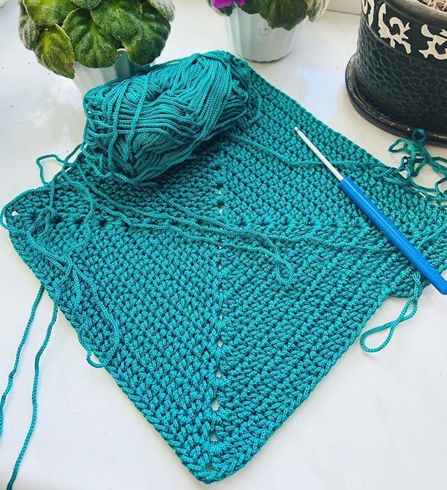 HadarDesserts's tweet photo. Simple solid granny square soon to be a fabulous Magnolia or Zigzag bag!! Can be done in any colour! Follow to know more and give ❤️
.
Ось так все починається з маленького квадратика! А буде чудова сумка Магнолія або іі ще називають Зігзаг або Лілія. 😍Можна замовити в будь я… https://t.co/ET8q0Ln4xk