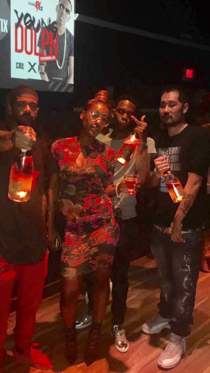 azianwitswag's tweet photo. Just another year in the books ain’t nothing change we’re #ForevaStr8 happy bday @FoXxSoBoujetto 🙌🏼💯💪🏼 https://t.co/RDWOjmA7Gu
