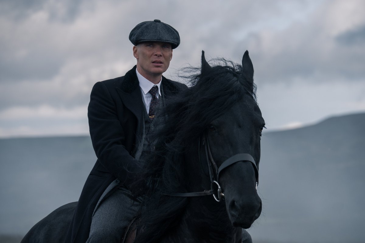 NetflixIT's tweet photo. By order of the Peaky fookin Blinders, la quinta stagione di #PeakyBlinders arriva il 4 ottobre su Netflix. https://t.co/mzWXAs41jm