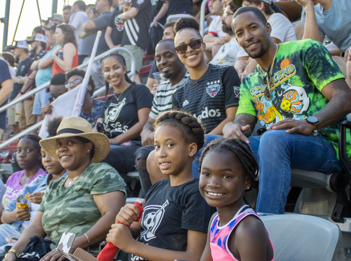 DCSCORES's tweet photo. We had royalty in Section 138 at the last #DCU home game! 👑

Thank you @MissDCUSA and @ARK_DC for cheering on the ⚫️and🔴 with us last Sunday! https://t.co/vO4URfenfj
