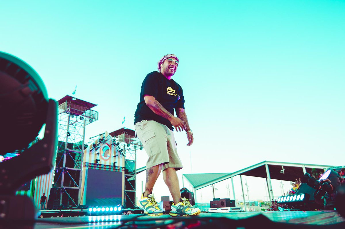 El Rey <a href="/DONOMAR/">DON OMAR aka KONG</a> puso patas arriba el festival mas importante de Europa <a href="/ReggaetonBeach/">REGGAETON BEACH FESTIVAL</a> #Barcelona con todos sus éxitos.

Fotos by / <a href="/ziatoutman/">ziat outman</a>