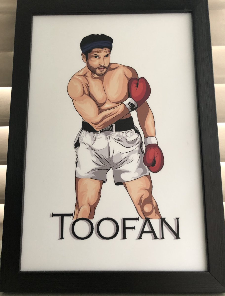 FarOutAkhtar's tweet photo. Haha love it. Thank you @DrewNeal80 #ToofanInTheMaking https://t.co/6pFtTQLB3D