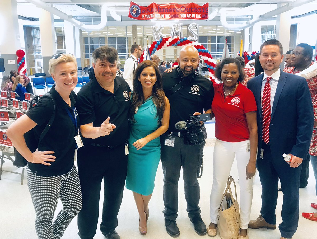 #KashmereOut2019 Re-writing history one student, one teacher, one community at a time and sharing the good news. #HISDEmpowers @miltondurango <a href="/TheSherryDee/">Sherry The Wise</a> @JustinDMarino <a href="/HoustonISD/">Houston ISD</a> <a href="/KashmereHS/">Kashmere High School</a> #HISDStoryteller