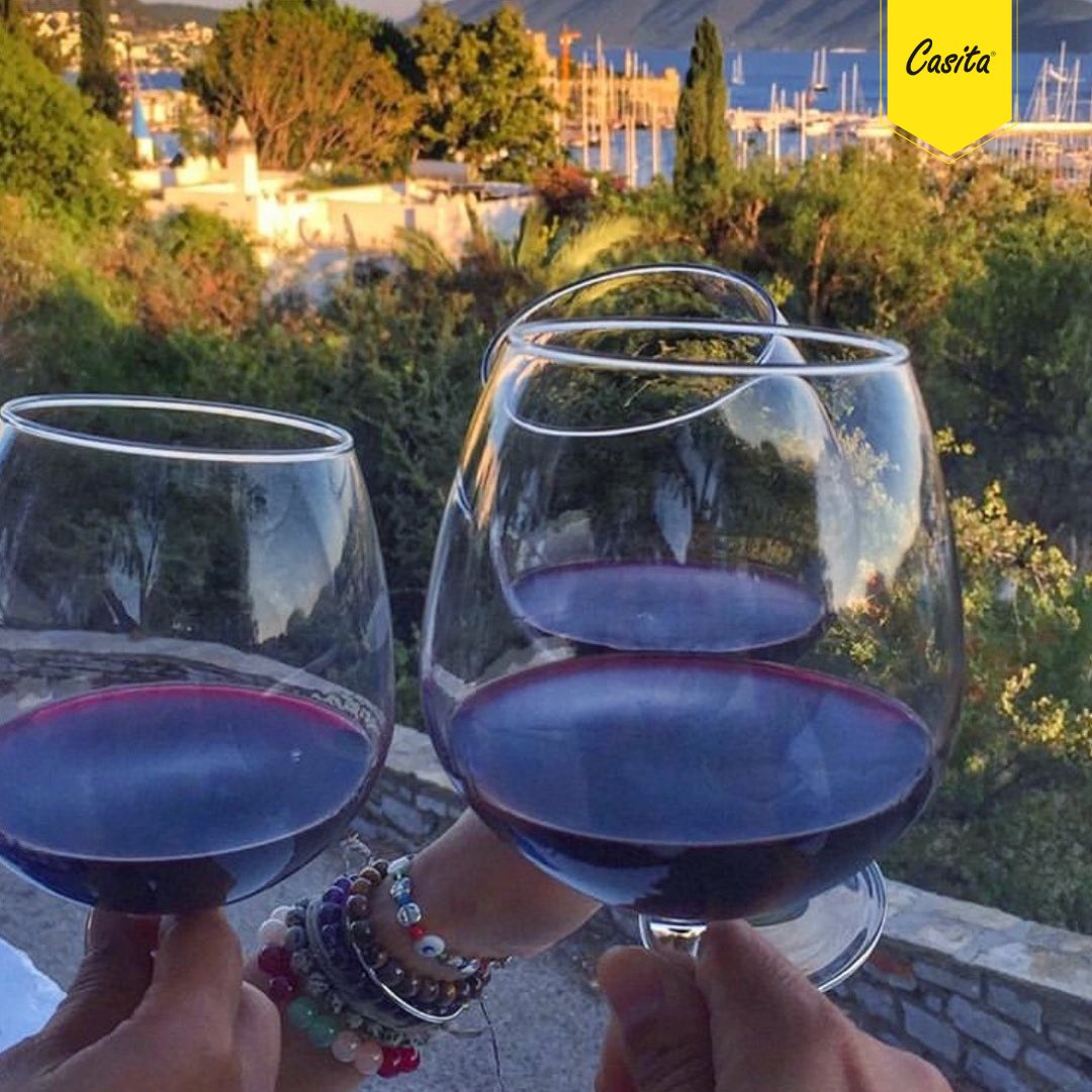 Keyfiniza bol olsun! 🥂
#casitaeatfineeverytime📍casita.com.tr 

#bodrum
