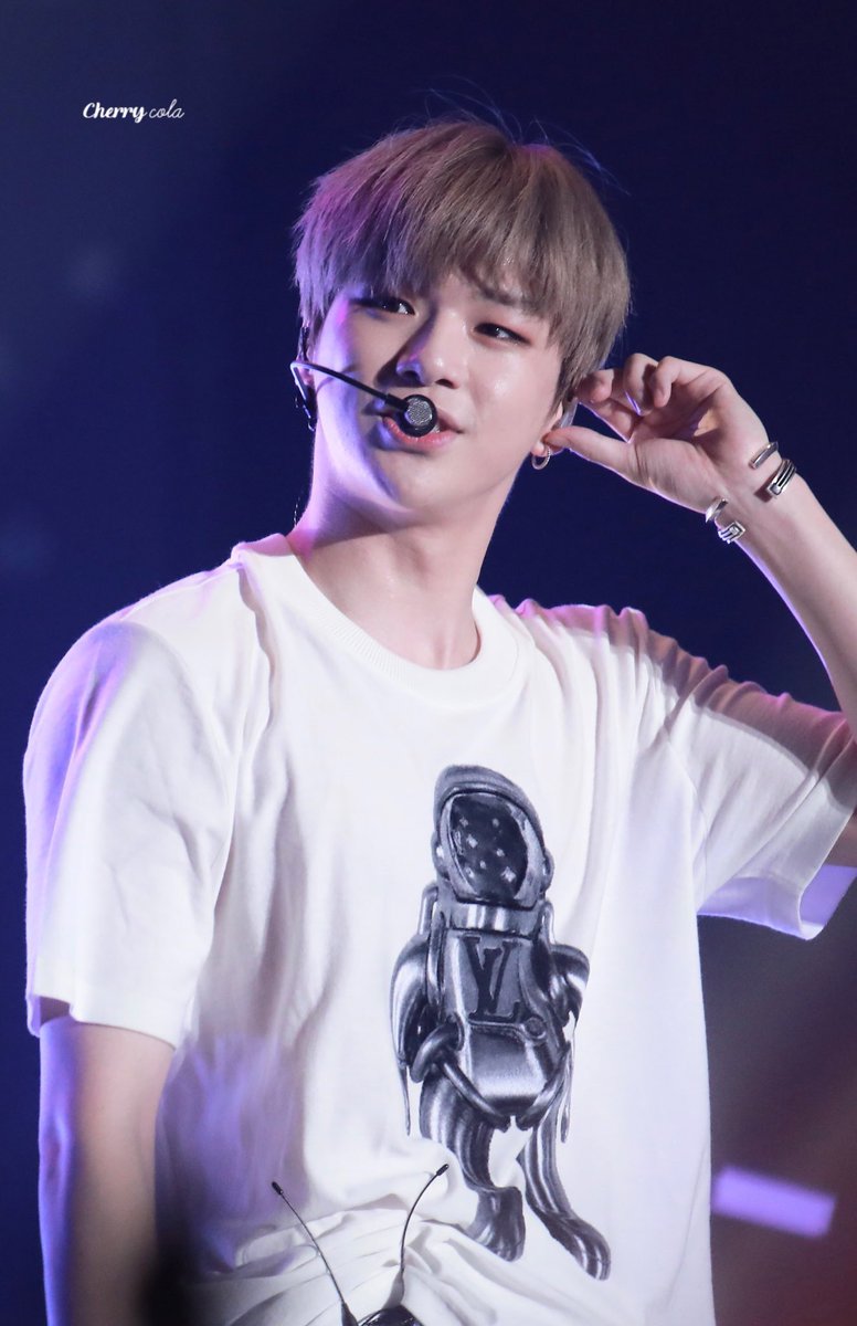 kang daniel pics tweet media